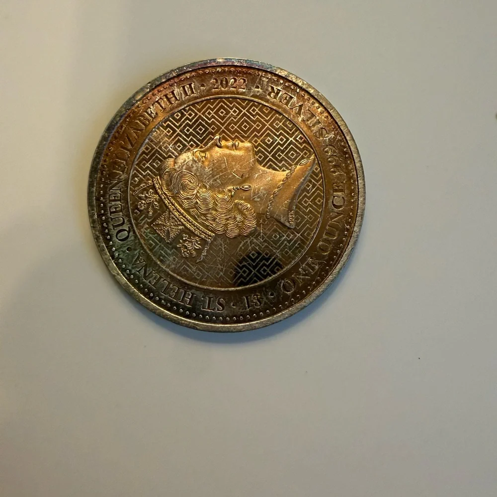 Queen Elizabeth II Silver Coin - Picture 8 of 14